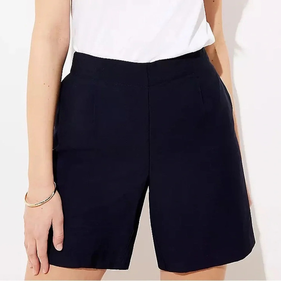 NWT LOFT Fluid Bermuda Shorts in Navy - Picture 1 of 8